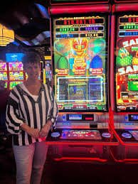 888 slots apk bonus features free spins multiplier scatter wild symbols